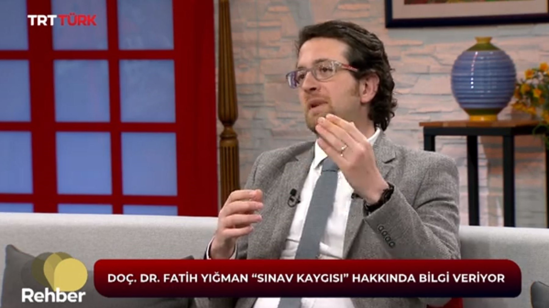 Psikiyatrist Doçent Doktor Fatih Yığman, Rehber programında Sınav Kaygısı üzerine konuştu.